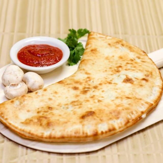 14. Vegetarian Special Calzone.